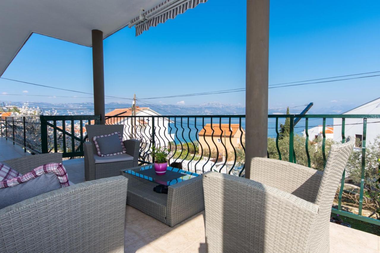 Apartments By The Sea Slatine, Ciovo - 1126 Trogir Kültér fotó